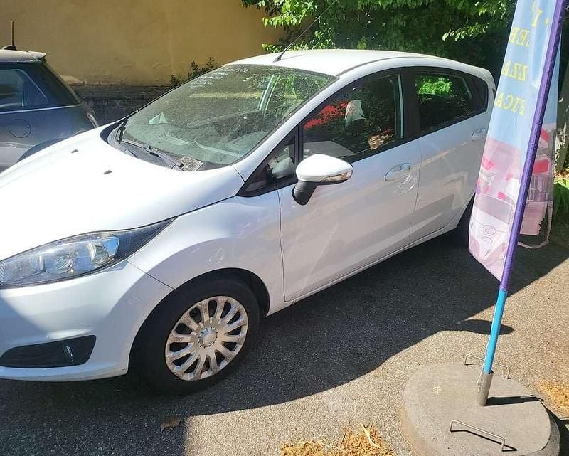 Usata Ford Fiesta 75 CV (55 kW) 2016 Utilitaria
