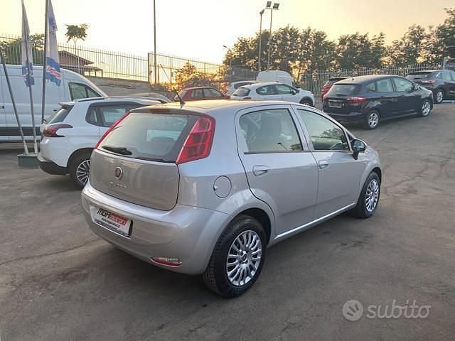 Usata Fiat Punto Street 95 CV (69 kW) 2018 Grigio Utilitaria