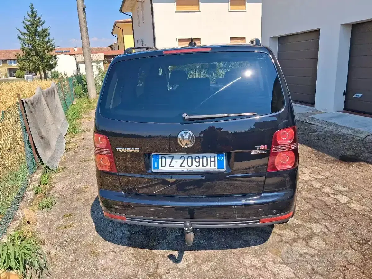 Usata VW Touran 150 CV (110 kW) 2009 Monovolume