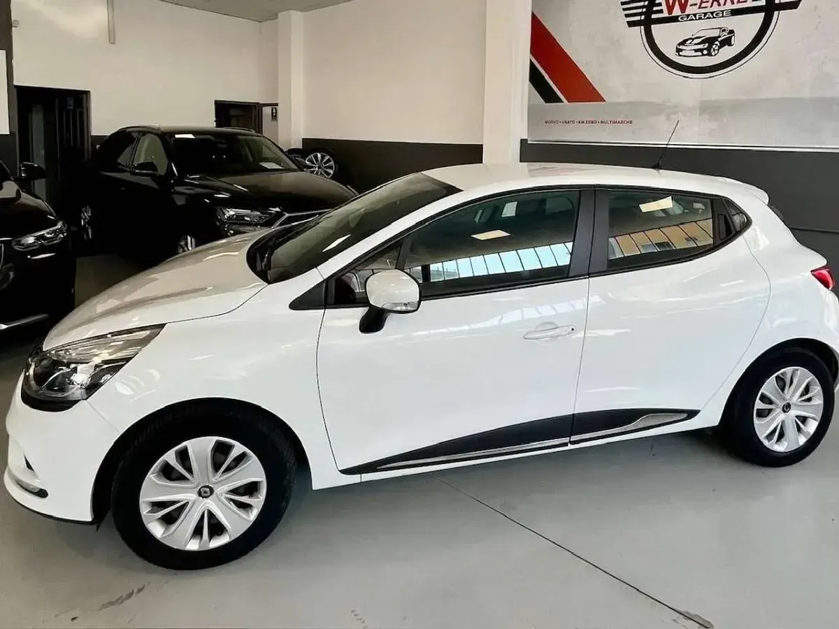 Usata Renault Clio 75 CV (55 kW) 2019 Bianco Furgone