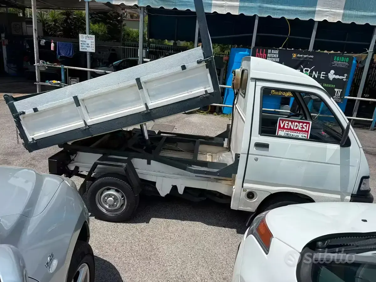 Usata Piaggio Porter 65 CV (47 kW) 2002 Bianco