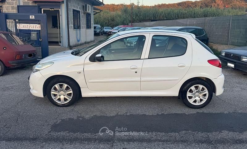 Occasion Peugeot 206 60 ch (44 kW) 2010 Blanc Berline