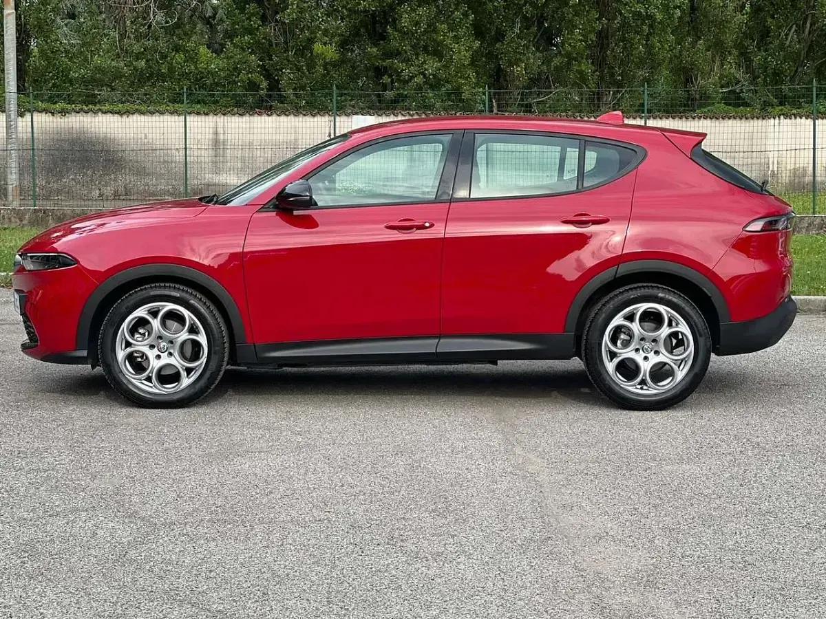 Usata Alfa Romeo Tonale Super 131 CV (96 kW) 2023 Rosso SUV