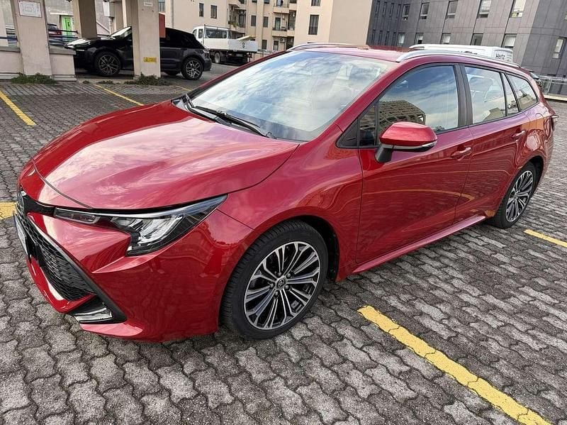 Bordeaux met. Usata 2023 Toyota Corolla Business Edition Station wagon | 21.000 € (Ottimo prezzo) - Immagine 1/4