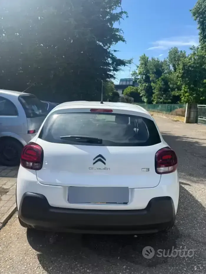 Usata Citroën C3 Feel 83 CV (61 kW) 2022 Bianco Utilitaria