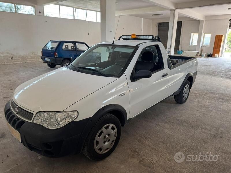 Usata 2009 Fiat Strada | 7250 € - Immagine 1/4