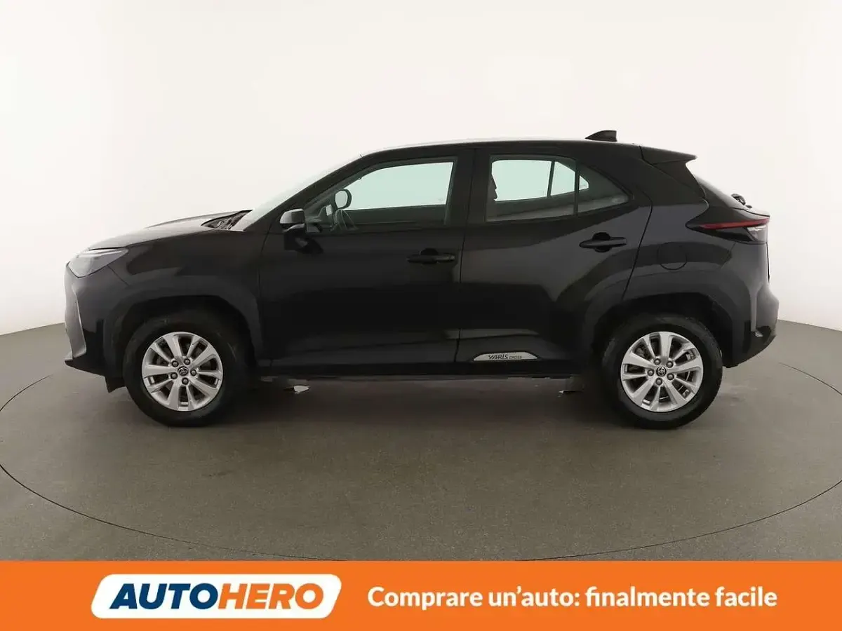 Usata Toyota Yaris Cross Active 116 CV (85 kW) 2022 Nero SUV