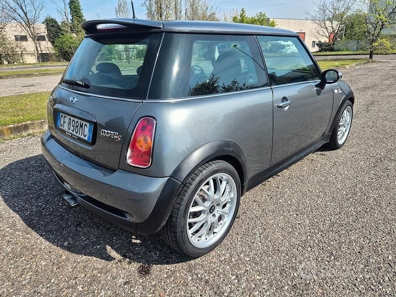 Usata Mini John Cooper Works 211 CV (155 kW) 2003 Grigio Utilitaria