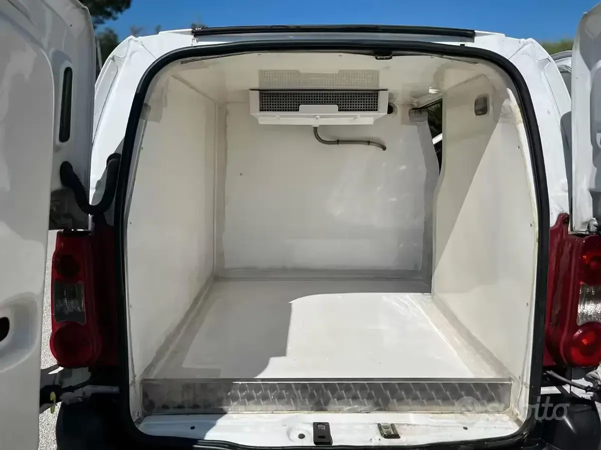Usata Peugeot Partner 90 CV (66 kW) 2010 Bianco Monovolume
