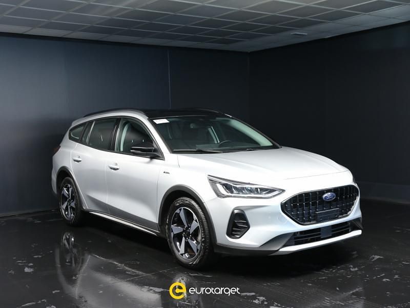 Usata Ford Focus Active 115 CV (84 kW) 2023 Vari colori pastello Station wagon
