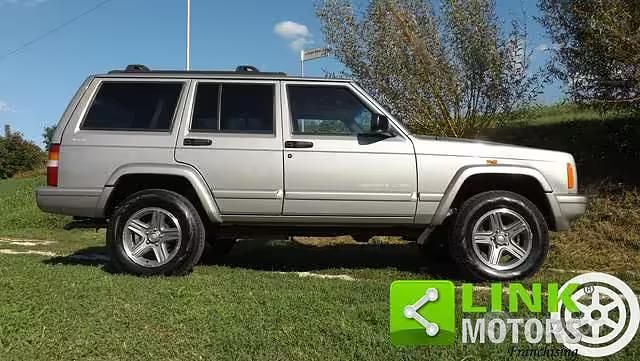 Usata Jeep Cherokee 116 CV (85 kW) 2000 Grigio SUV