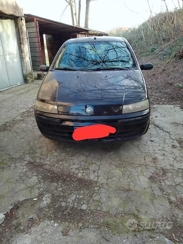 Usata Fiat Punto 2002 Nero Utilitaria