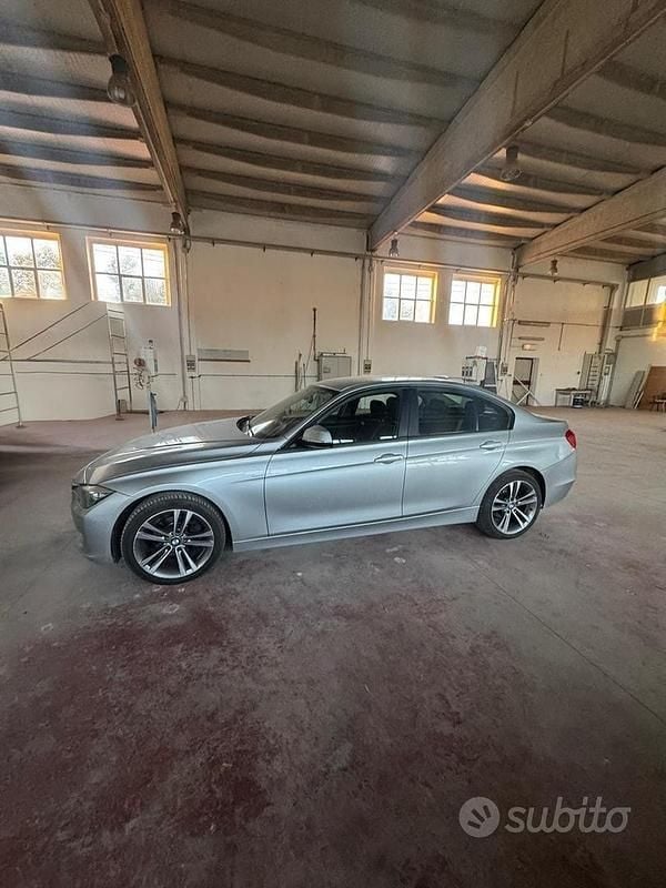 Usata BMW 318 2014 Berlina