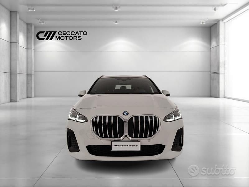 Usata BMW 218 Active Tourer Comfort Edition 150 CV (110 kW) 2024 Bianco Monovolume