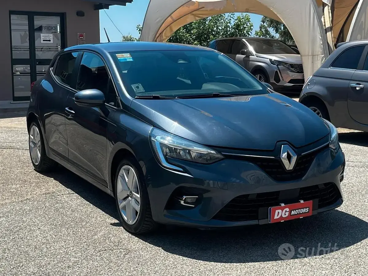 Usata Renault Clio V Business 101 CV (74 kW) 2021 Bluazzurro Berlina