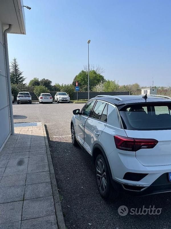 Usata VW T-Roc 150 CV (110 kW) 2021 Bianco SUV