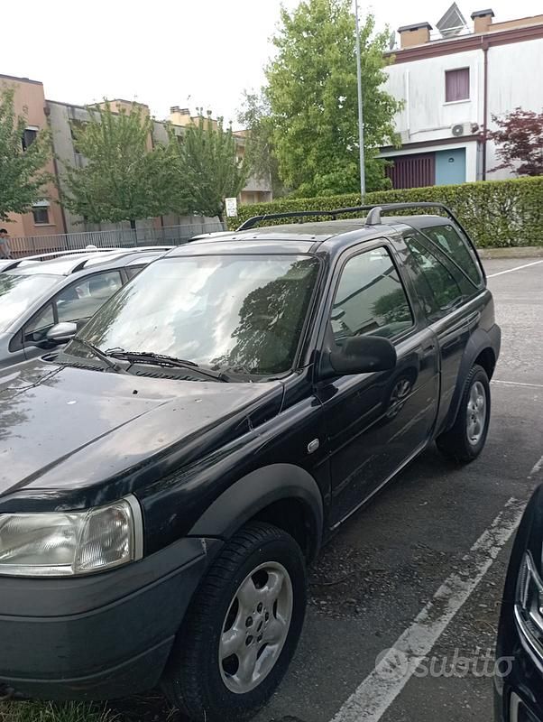 Usata Land Rover Freelander 97 CV (71 kW) 2001 Nero SUV