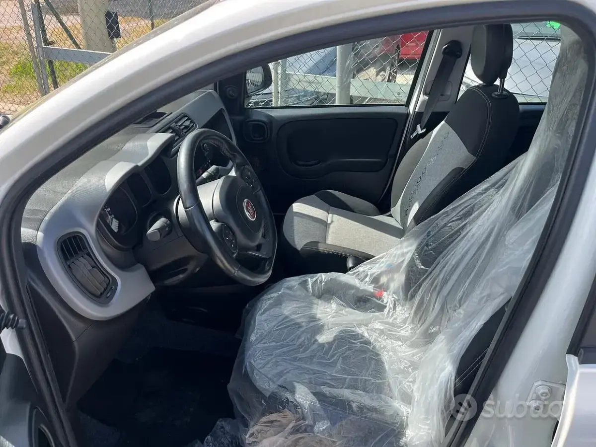 Usata Fiat Panda Lounge 80 CV (58 kW) 2018 Bianco Utilitaria