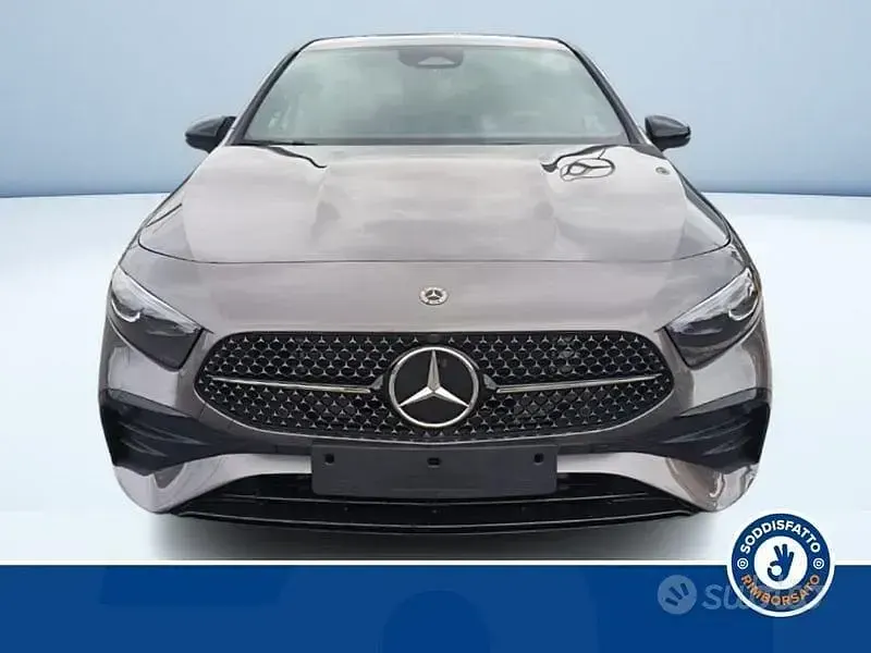 Nuova Mercedes A180 AMG 2026 Grigio Berlina