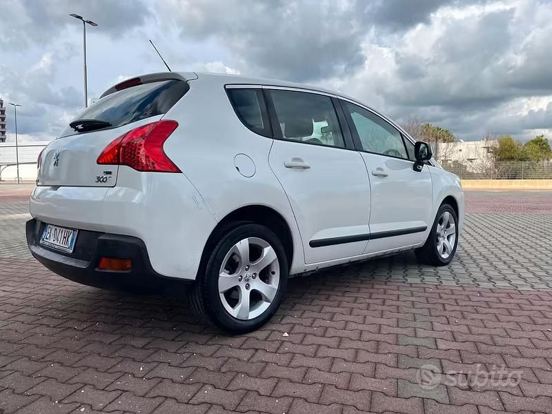 Usata Peugeot 3008 2012 Bianco Station wagon