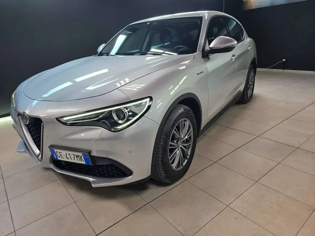 Usata Alfa Romeo Stelvio Super 160 CV (117 kW) 2021 Grigio SUV