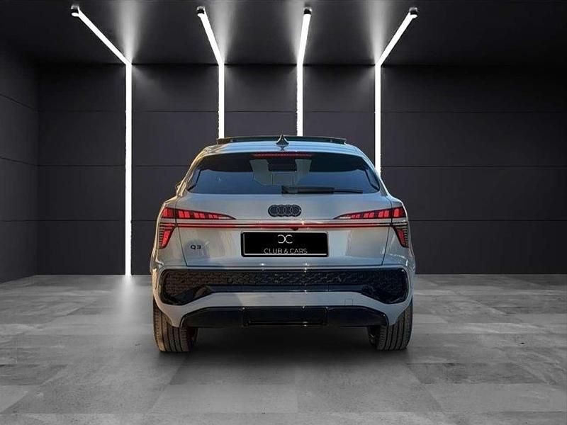 Nuova Audi Q3 Sportback S-Line 150 CV (110 kW) 2026 Grigio daytona perla SUV