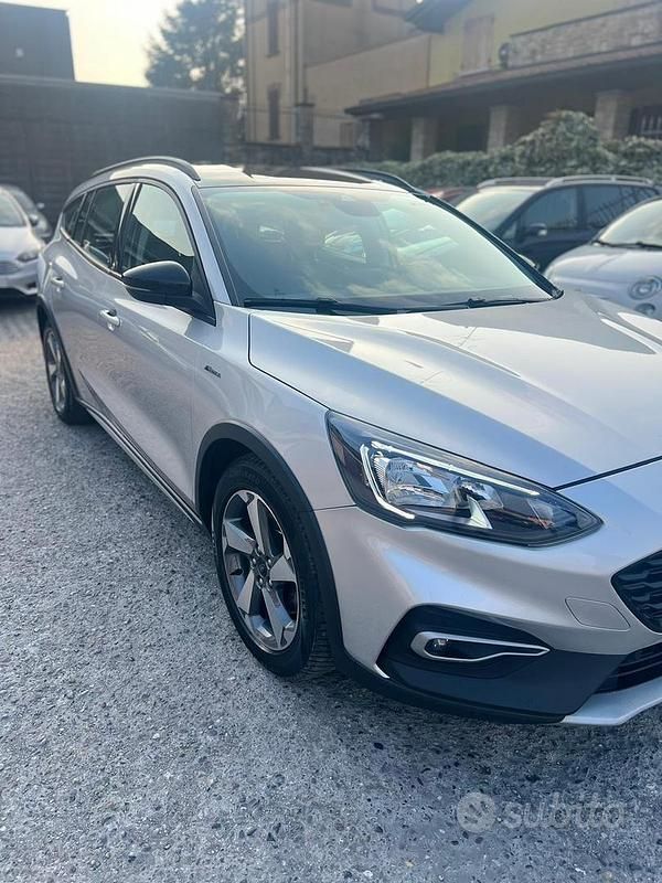 Usata Ford Focus 120 CV (88 kW) 2021 Grigio Station wagon