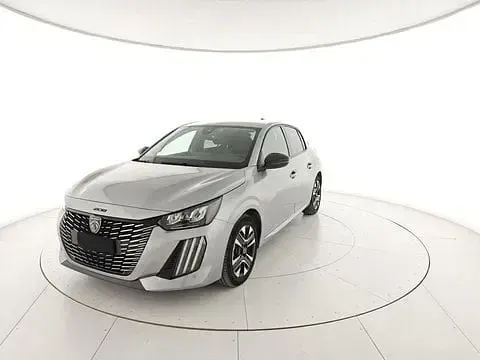 Usata Peugeot 208 Allure 101 CV (74 kW) 2024 Grigio scuro Utilitaria