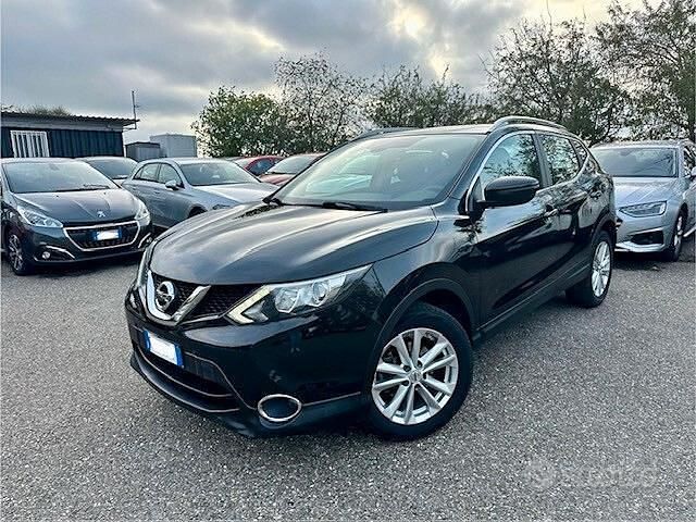 Usata Nissan Qashqai Acenta 110 CV (80 kW) 2017 Nero SUV