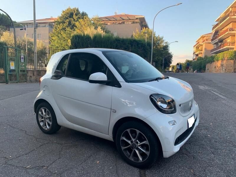 Usata Smart ForTwo Coupé Passion 71 CV (52 kW) 2016 Bianco Coupé