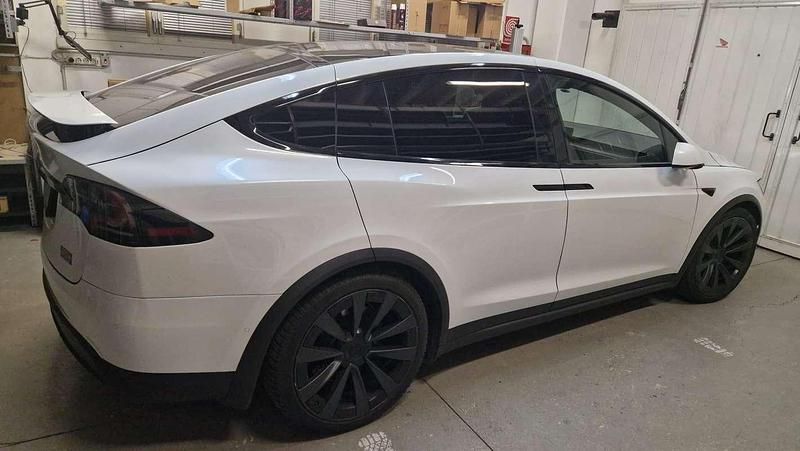 Usata Tesla Model X Plaid 356 kW (485 CV) 2023 Bianco SUV