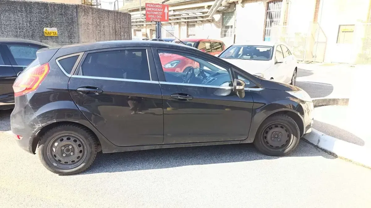 Usata Ford Fiesta Titanium 68 CV (50 kW) 2011 Berlina