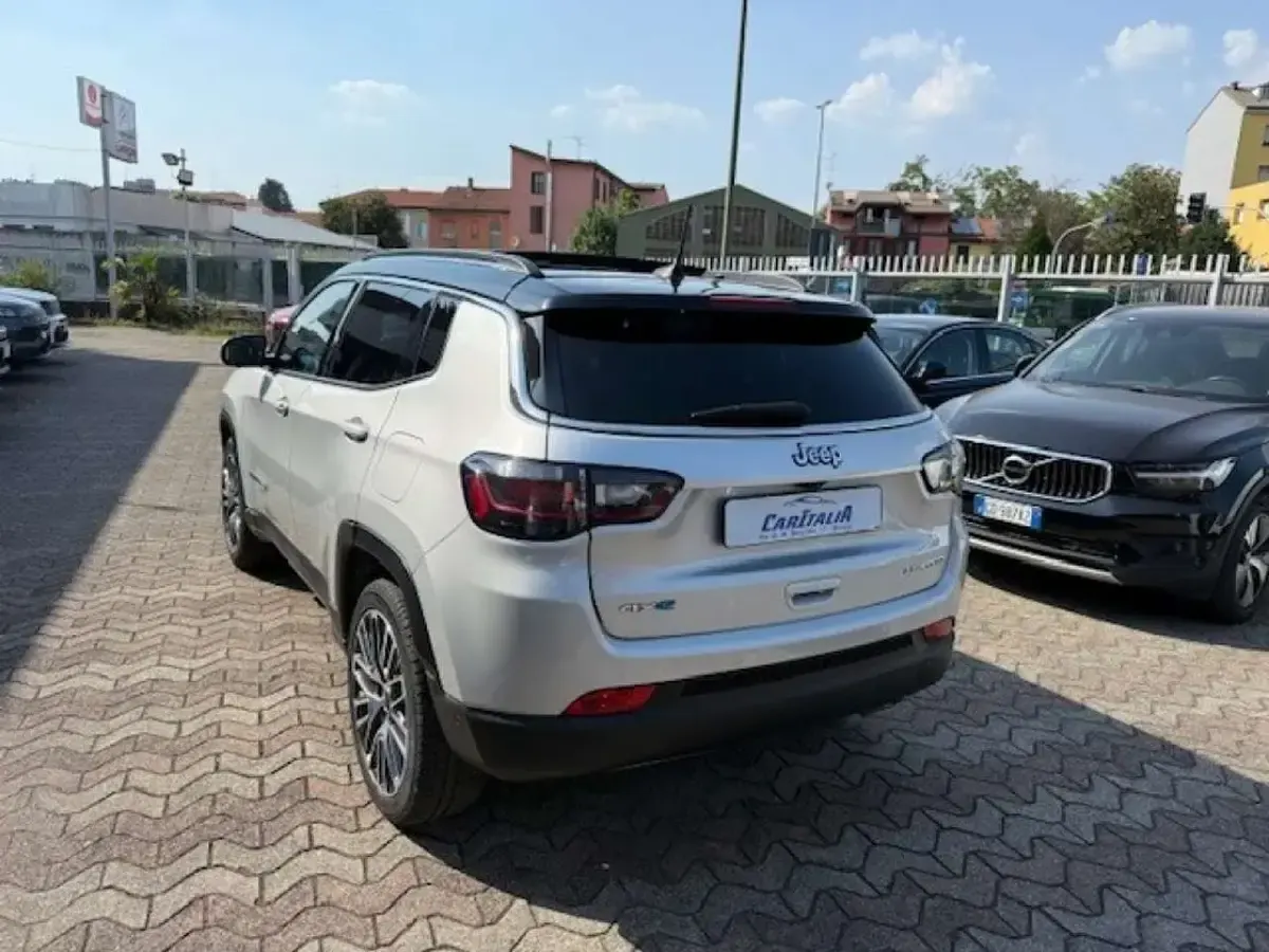 Usata Jeep Compass Limited 131 CV (96 kW) 2021 Argento SUV