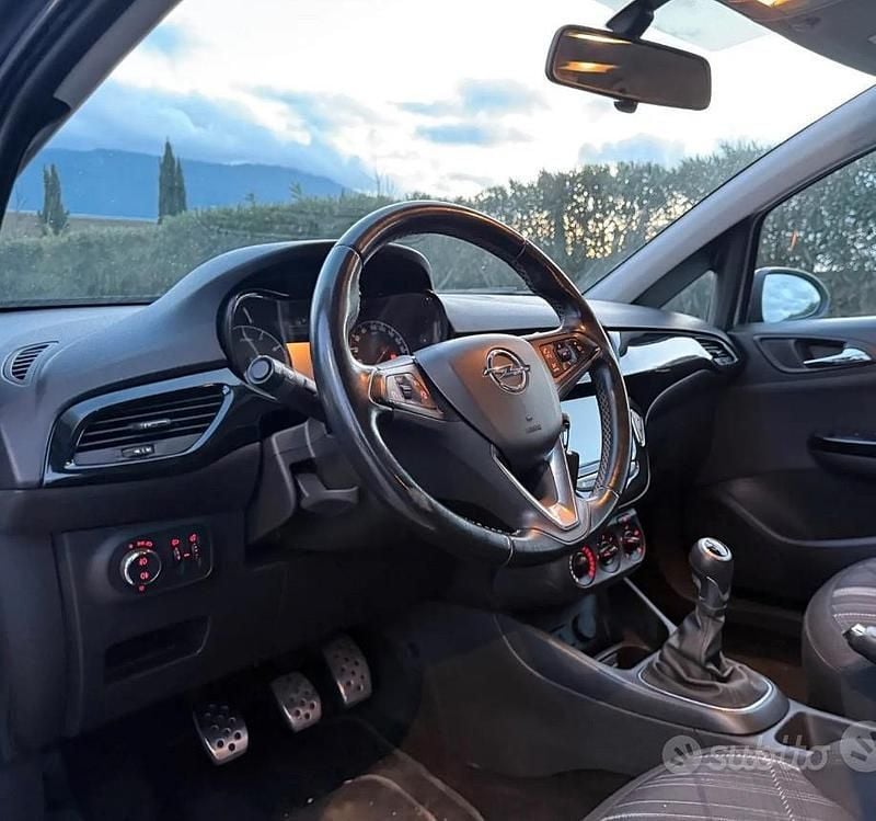 Usata Opel Corsa 90 CV (66 kW) 2017 Grigio Utilitaria