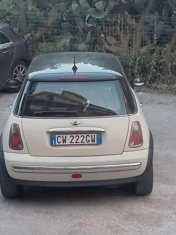 Usata Mini One D 75 CV (55 kW) 2005 Utilitaria