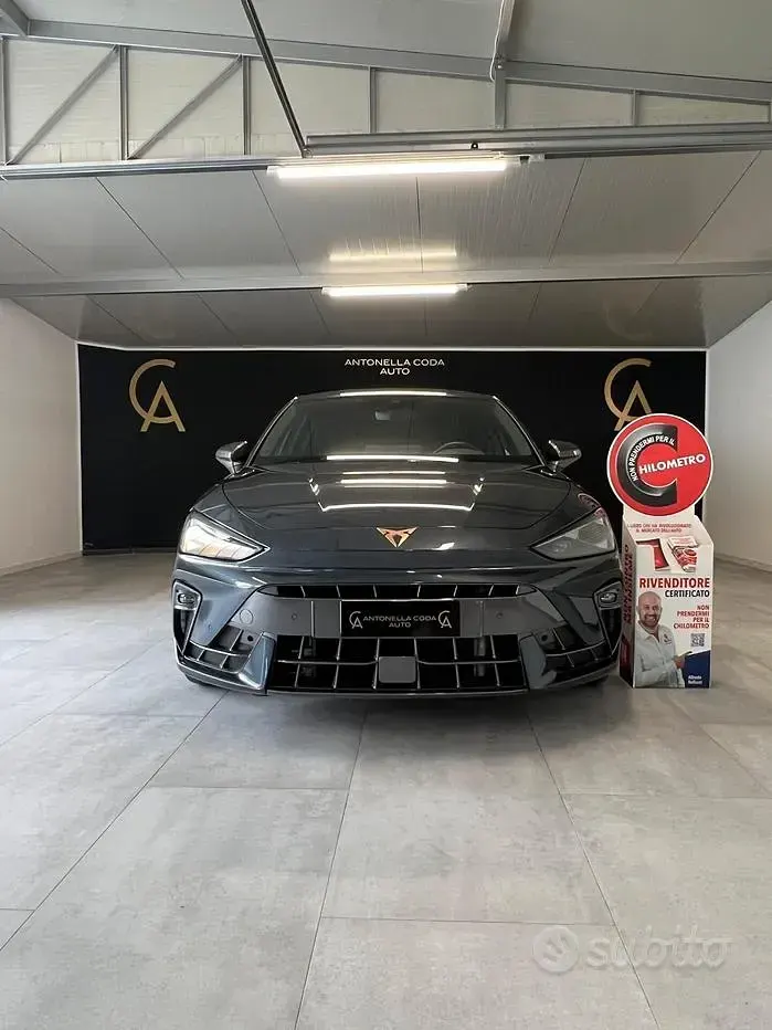 Usata Cupra Leon 150 CV (110 kW) 2025 Grigio Berlina