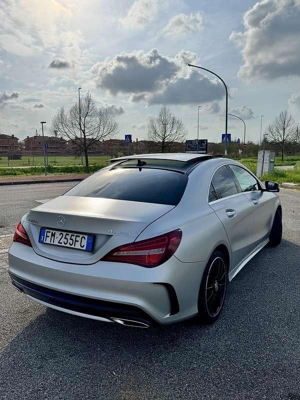 Usata Mercedes CLA220 AMG line 177 CV (130 kW) 2017 Grigio Berlina