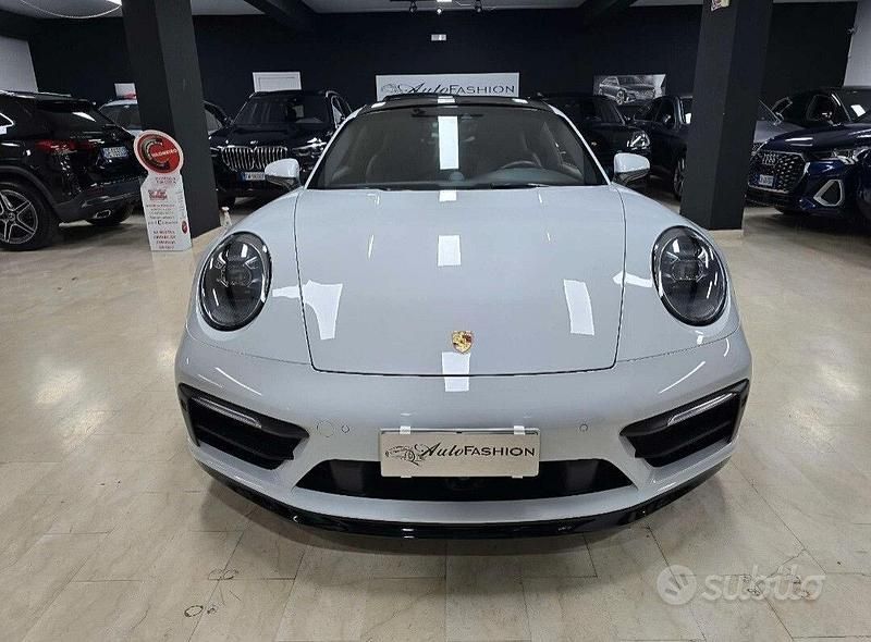 Usata Porsche 911 Carrera 4S Chrono 450 CV (330 kW) 2020 Bianco Coupé