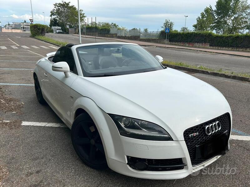 Usato 2009 Audi TT Roadster 2.0 Benzin 200 CV (11.000 €)