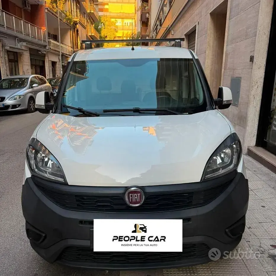 Usata Fiat Doblò 95 CV (69 kW) 2019 Bianco Monovolume