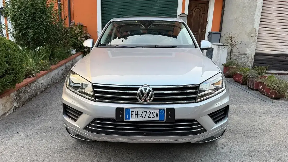 Usata VW Touareg Executive 262 CV (192 kW) 2017 Grigio SUV