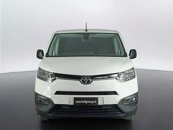 Usata Toyota Proace City City 100 CV (73 kW) 2021 Bianco Monovolume