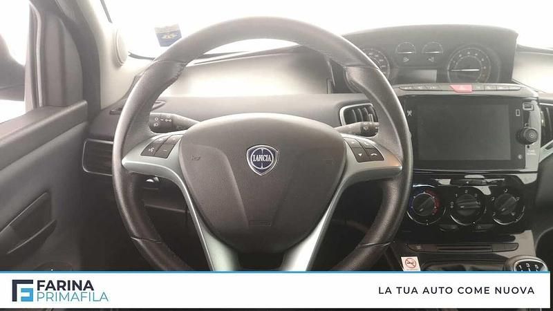 Usata Lancia Ypsilon S 70 CV (51 kW) 2024 Nero Utilitaria