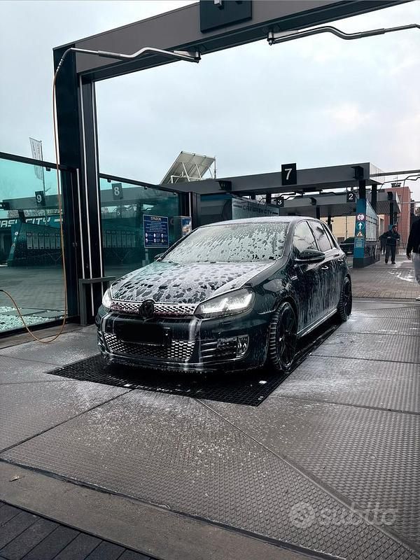 Usata VW Golf VI GTI 211 CV (155 kW) 2009 Utilitaria