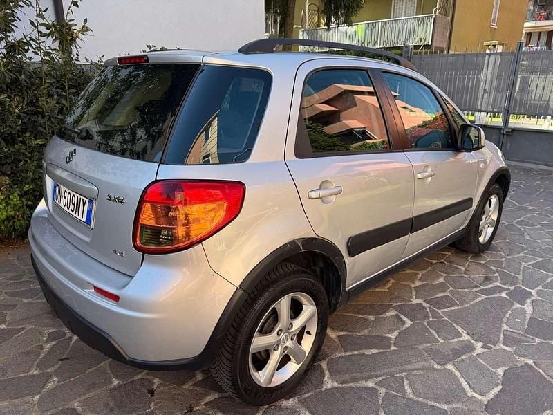 Usata Suzuki SX4 107 CV (78 kW) 2008 Argento SUV