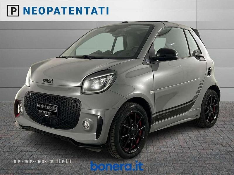 Usata Smart ForTwo Electric Drive Prime 60 kW (82 CV) 2020 Nero Cabrio