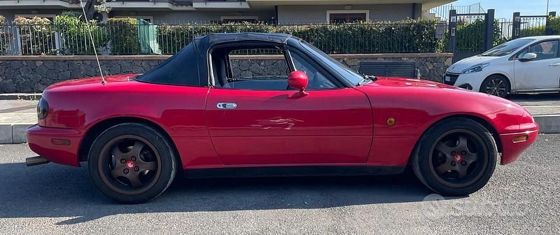 Usata 1993 Mazda MX5 Cabrio | 9800 € - Immagine 1/4