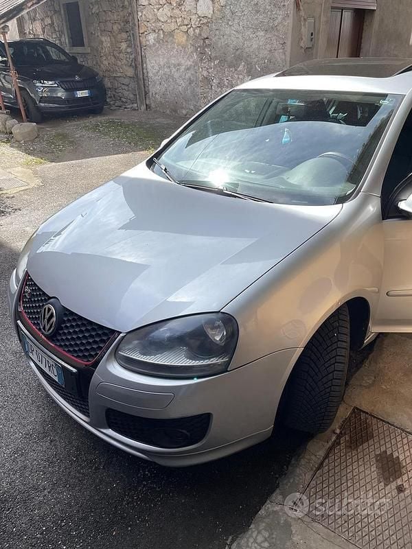 Grigio Usata 2008 VW Golf VI GT Tre volumi | 3500 € (Buon prezzo) - Immagine 1/4