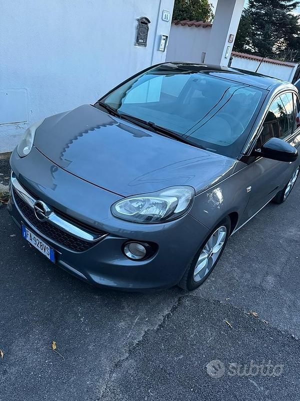 Grigio Usata 2015 Opel Adam Due volumi | 6000 € (Ottimo prezzo) - Immagine 1/4