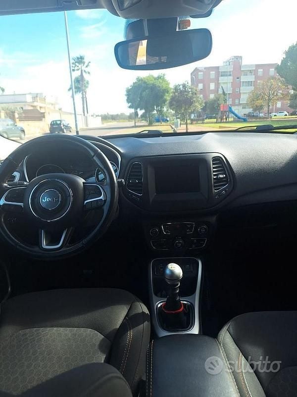 Usata Jeep Compass Longitude 140 CV (102 kW) 2018 Nero SUV